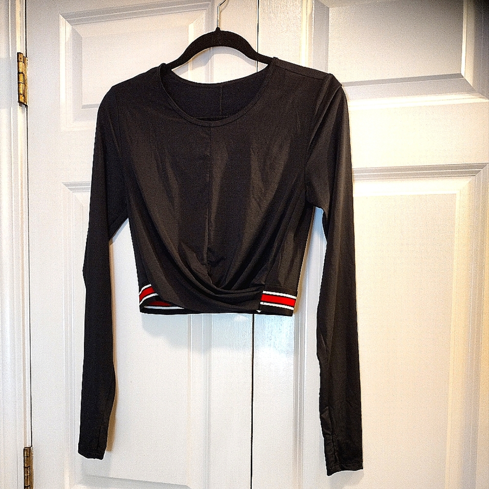 FABLETICS Long Sleeve Twist Front Crop Top M NWOT
